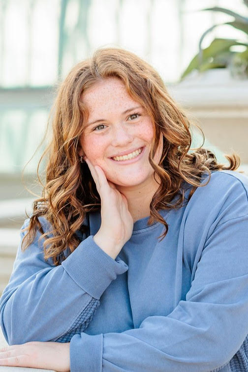 abbys headshot (1)